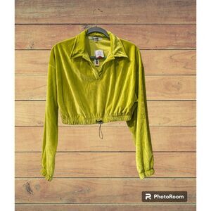 NWT Miss Selfie velour long sleeve crop shirt/top    Sz L